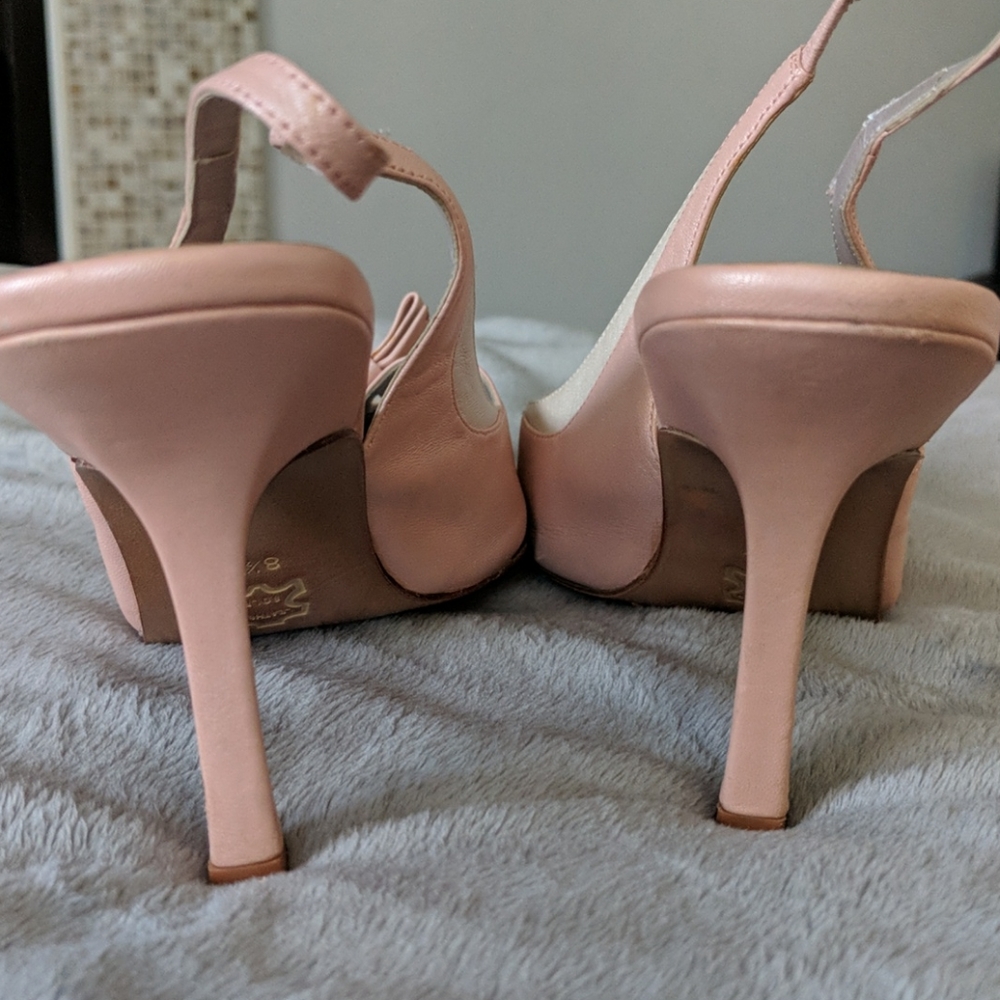 Pink heels - Picture 2 of 5